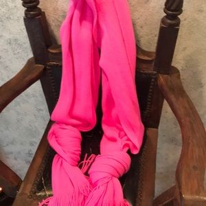 Barbie Pink Scarf!! Feels amazing on!